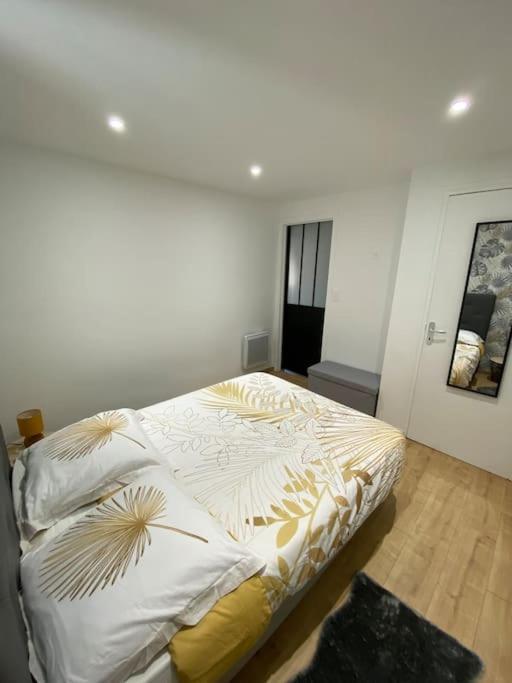 בזייה Le Petit Loft Des Halles מראה חיצוני תמונה