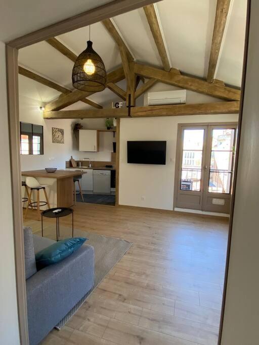בזייה Le Petit Loft Des Halles מראה חיצוני תמונה