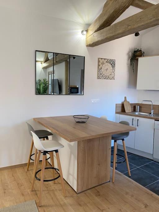 בזייה Le Petit Loft Des Halles מראה חיצוני תמונה